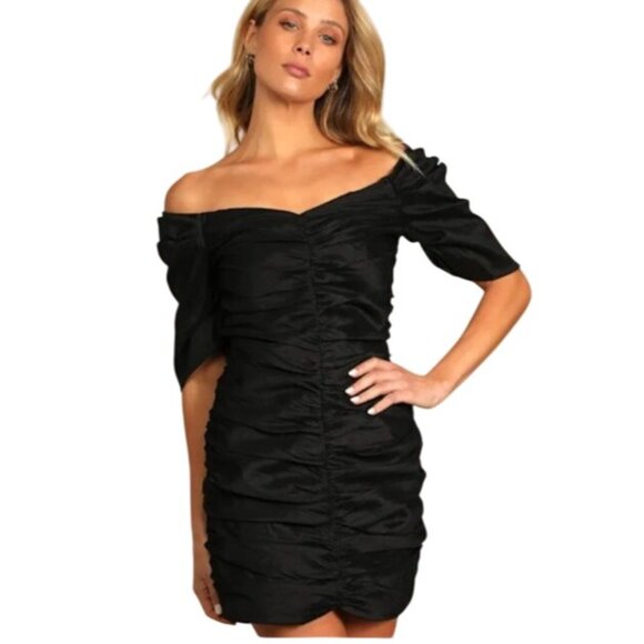 NEW Lulus Unique As You Black Off-the-Shoulder Ruched Bodycon Mini Dress Size S - Picture 2 of 10